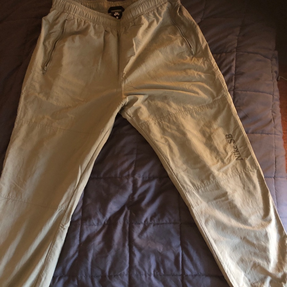 Nike SB joggers. Light tan color. Medium size.
